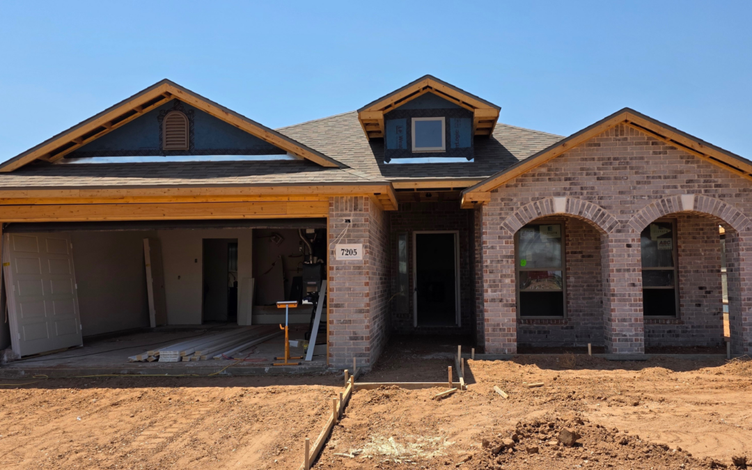 Grey Brick for Lubbock Homes: Triangle Brick’s Anvil Grey Featured on a Betenbough Homes Project
